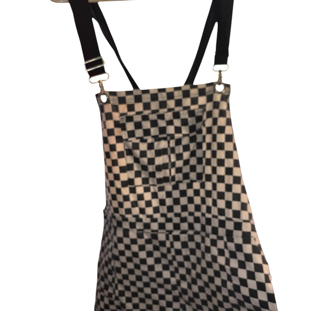 Hot Topic Plus Size Overall Shorts in Black and White Checkerboard pattern - Picture 2 of 5